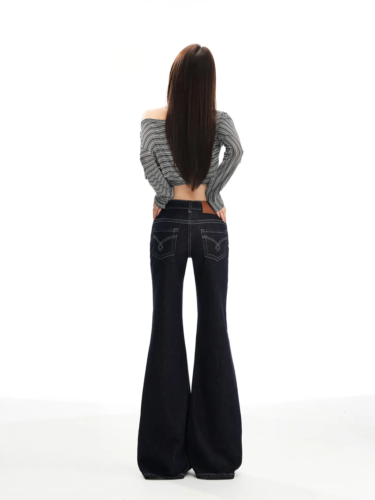 Dark Blue Micro-Flared Jeans Women 2025 Autumn