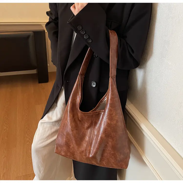 Autumn Retro Brown Leather Shoulder Tote Bag Large Capacity — feature 15