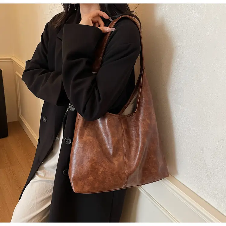 Autumn Retro Brown Leather Shoulder Tote Bag Large Capacity — feature 16