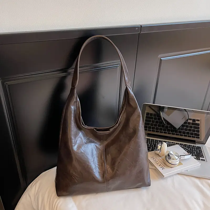Autumn Retro Brown Leather Shoulder Tote Bag Large Capacity — feature 20