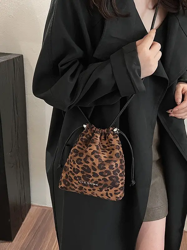 Frosted Leopard Print Shoulder Crossbody Bag for Women - Image 5
