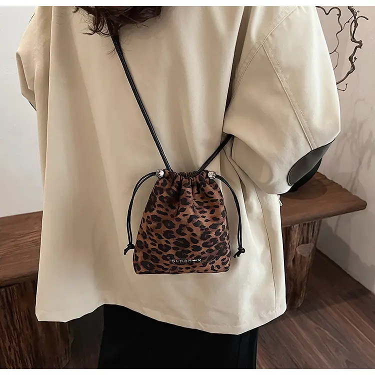 Frosted Leopard Print Shoulder Crossbody Bag for Women — feature 12