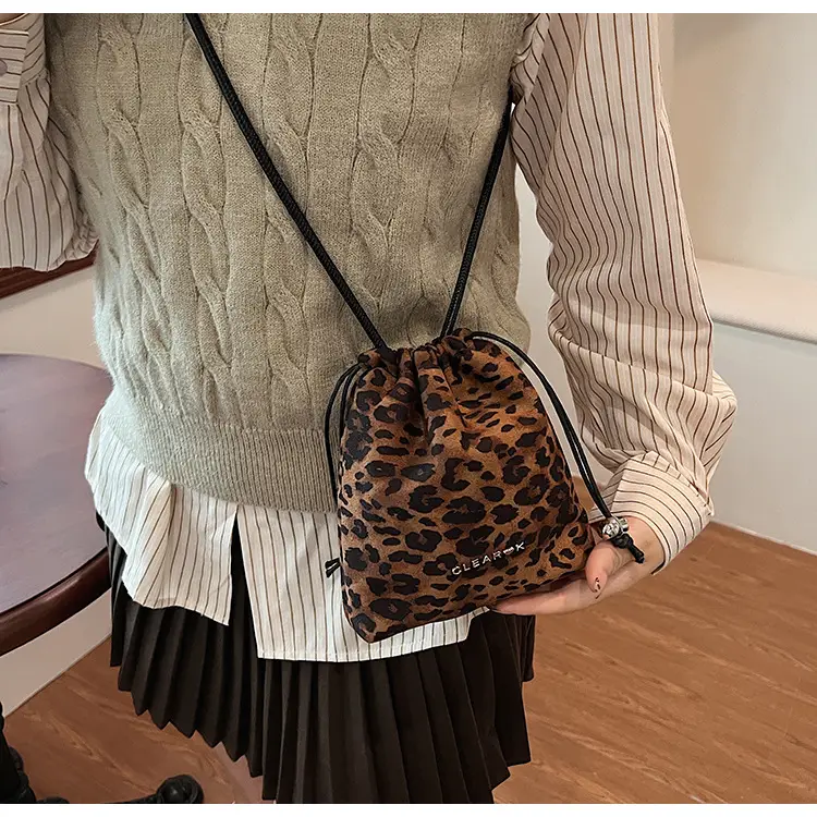 Frosted Leopard Print Shoulder Crossbody Bag for Women — feature 8
