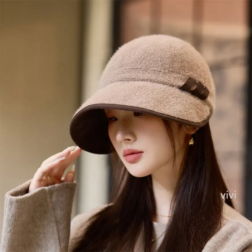 Japanese Style Duckbill Cap for Women Winter Wear - Image 3