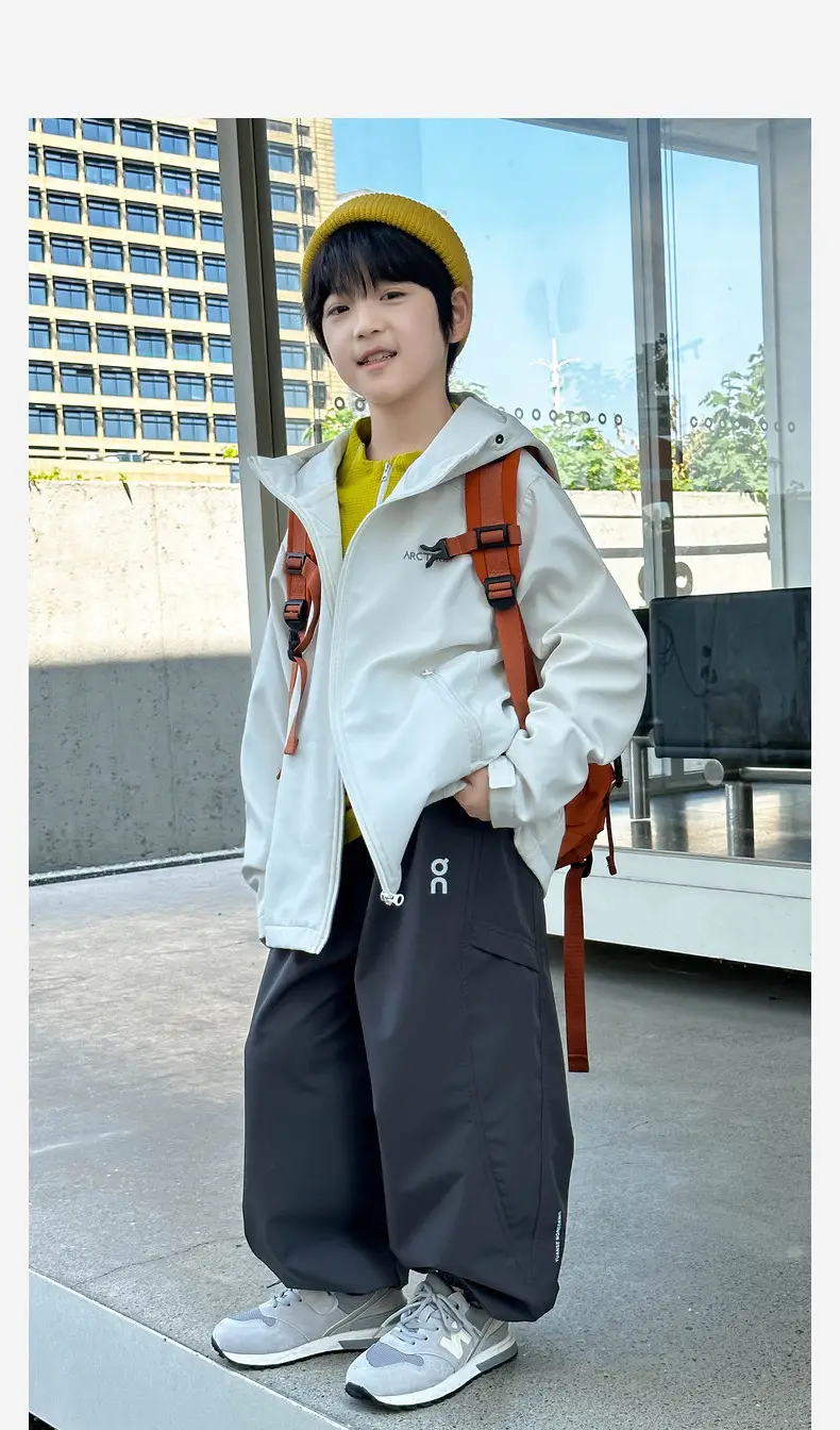 Panda Yuan Yuan 2025 Boys Grey Zip T-Shirt — feature 19