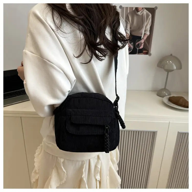 Trendy White Crossbody Bag for Women 2025 — feature 18