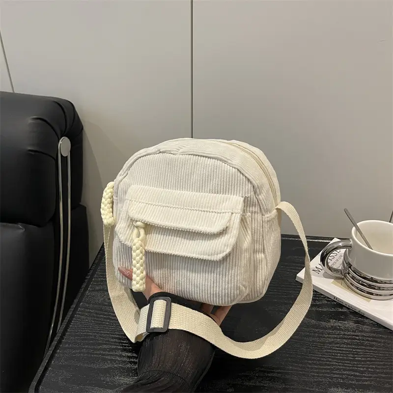 Trendy White Crossbody Bag for Women 2025 - Image 2