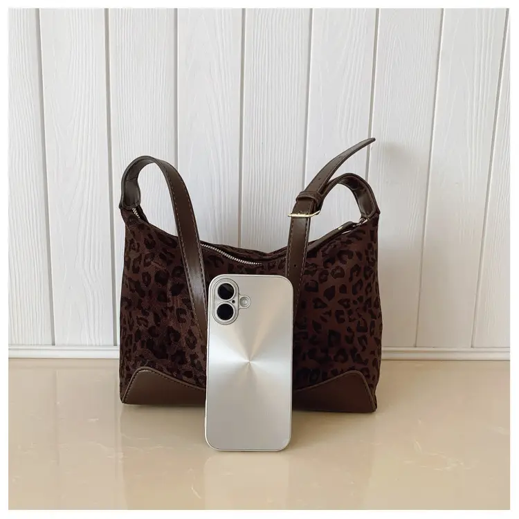 Women's Suede Crossbody Bag Brown High-End Commuter — feature 15