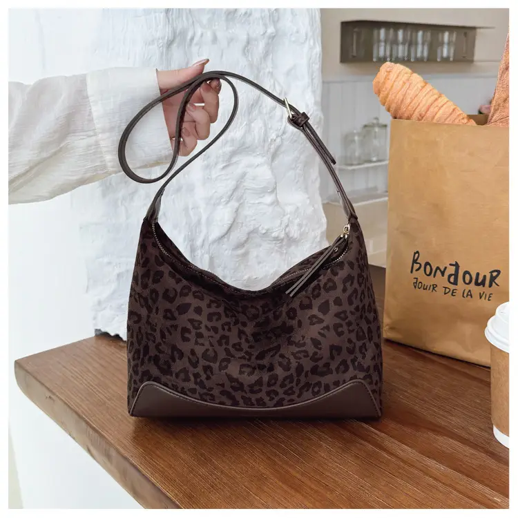 Women's Suede Crossbody Bag Brown High-End Commuter — feature 16