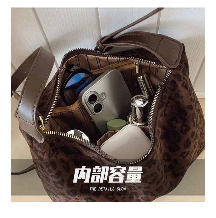Women's Suede Crossbody Bag Brown High-End Commuter — feature 4