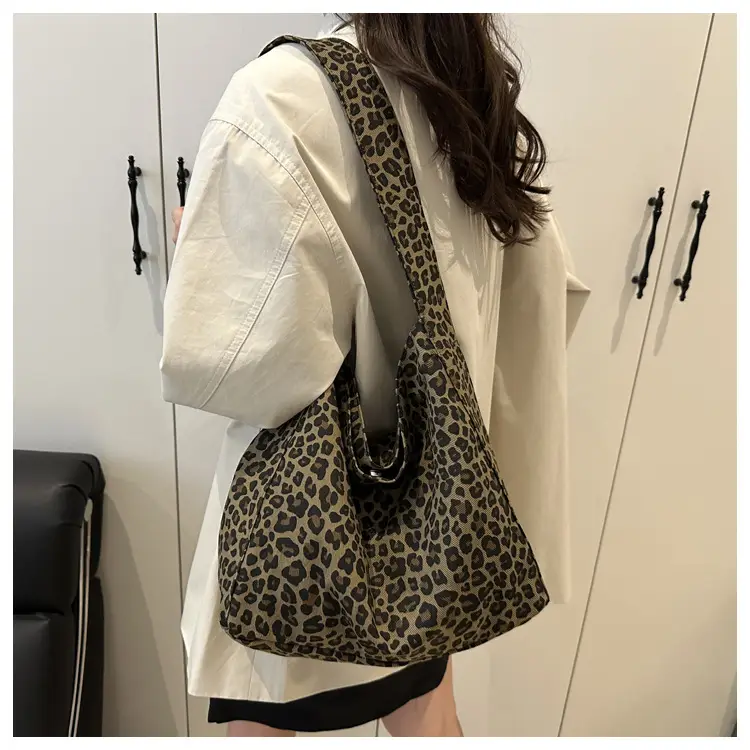 Women Leopard Print Shoulder Tote Bag Large Capacity — feature 11