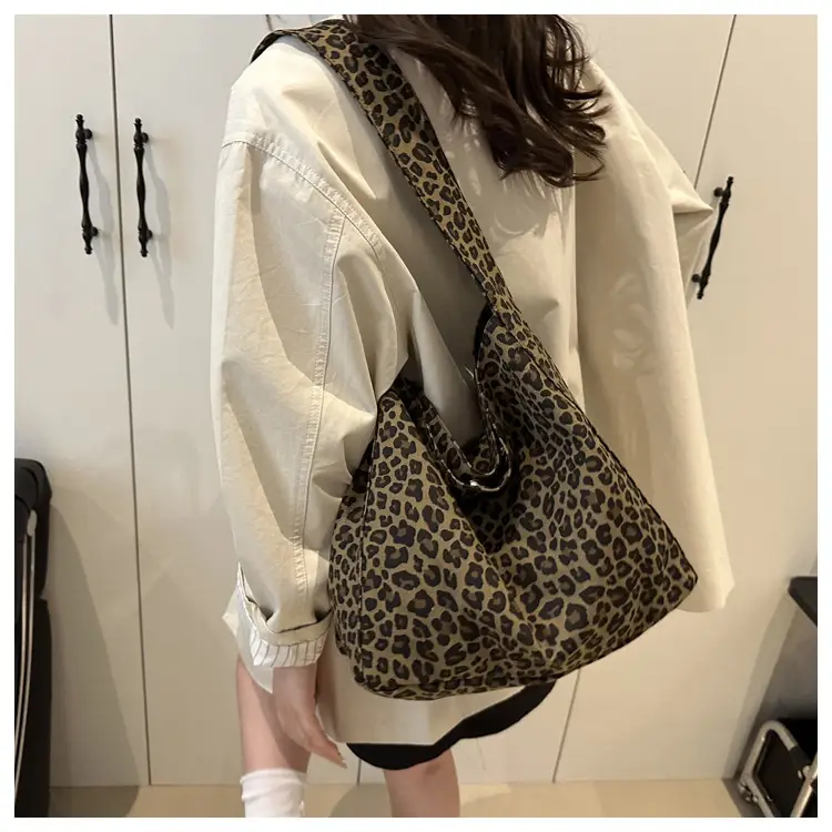 Women Leopard Print Shoulder Tote Bag Large Capacity — feature 13
