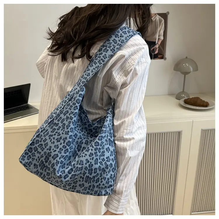 Women Leopard Print Shoulder Tote Bag Large Capacity — feature 17