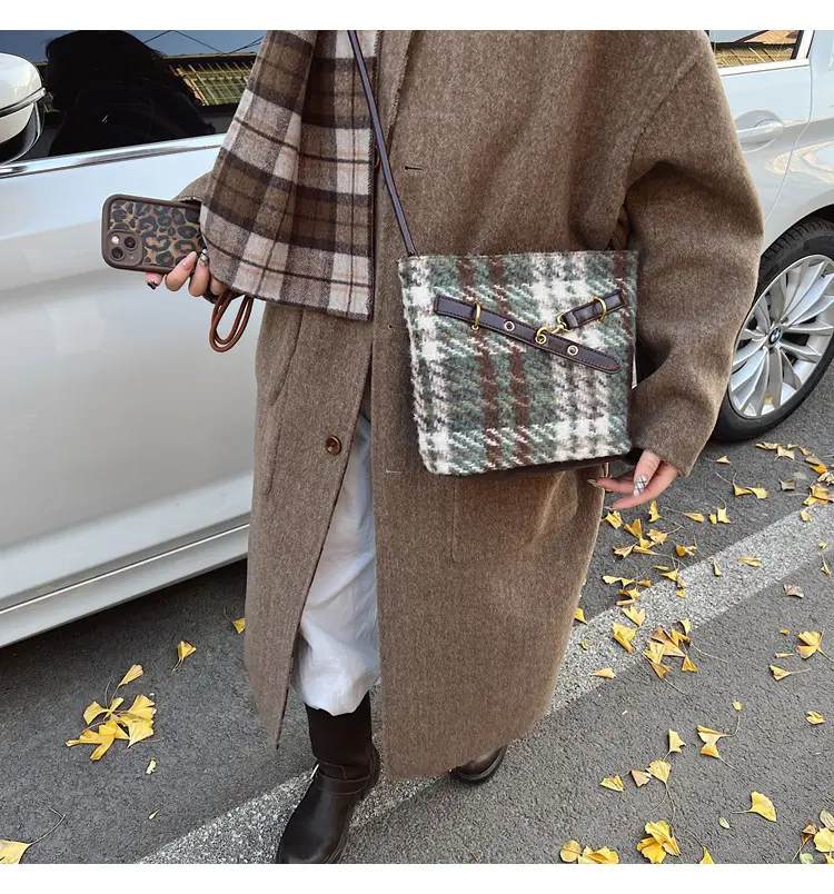 2025 Woolen Plaid Shoulder Bag for Women — feature 1