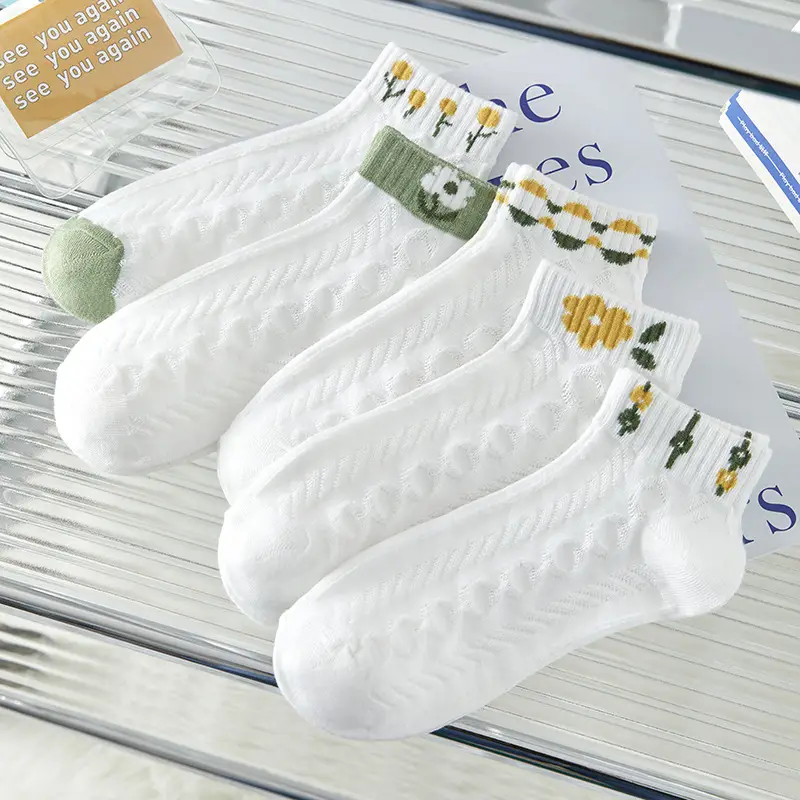 Men's Socks for Autumn and Winter, Warm Mid-Calf Socks, Retro Two-Bar Sports Socks, Sweat-Absorbent and Breathable, Trendy Men's Socks