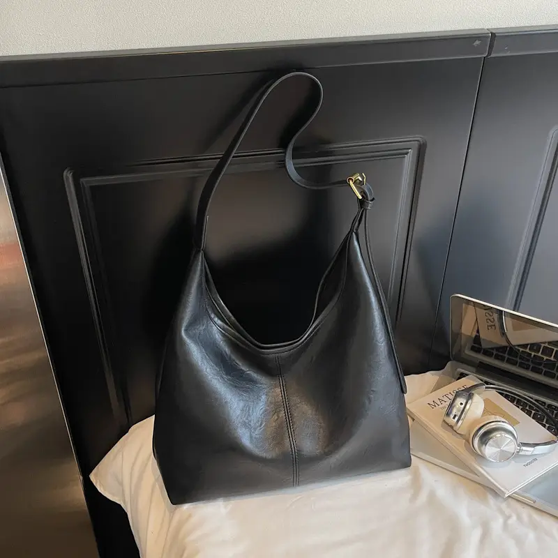 Brown Leather Large Capacity Shoulder Bag for Women — feature 26