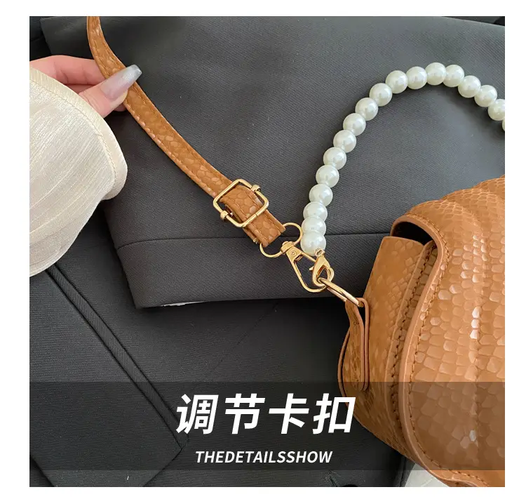2025 Pearl Chain Embossed Crossbody Bag for Women — feature 3