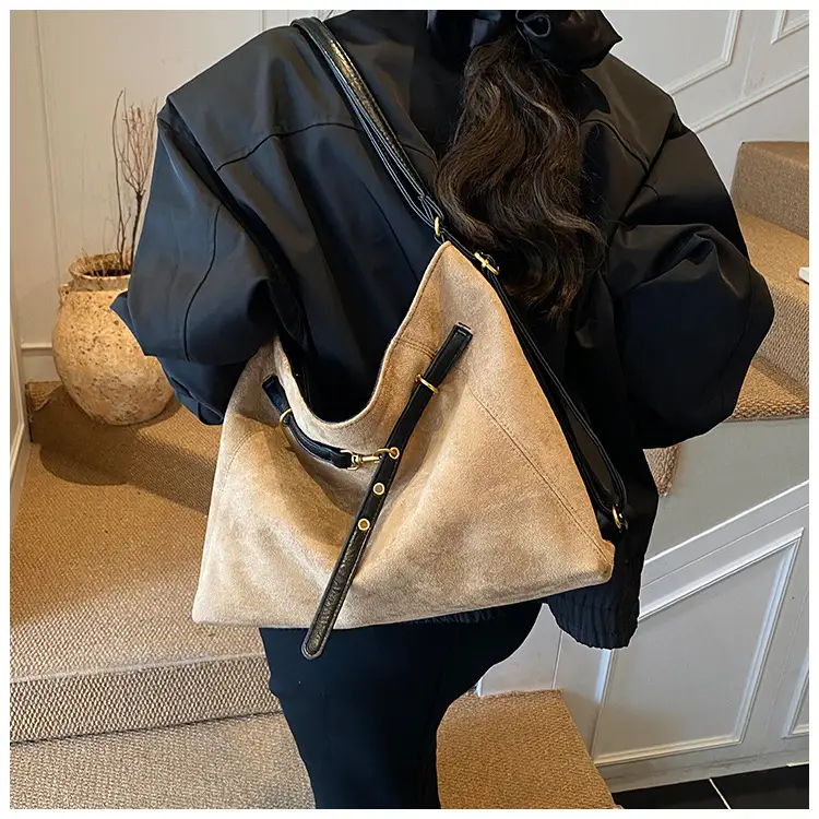 Green Velvet Retro Tote Bag for Women — feature 21