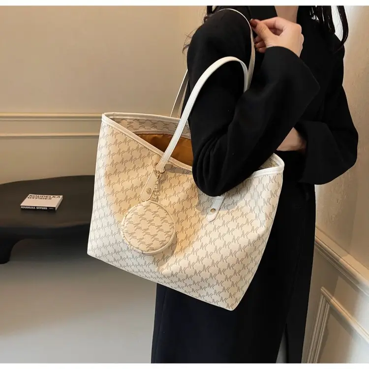 Women Cross-Border Retro Shoulder Bag Large 2025 — feature 19