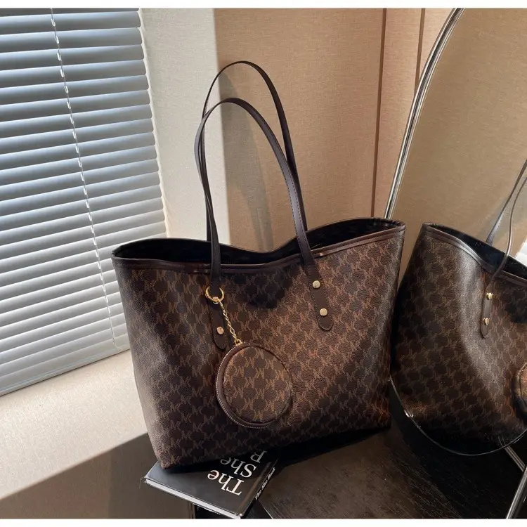 Women Cross-Border Retro Shoulder Bag Large 2025 — feature 24