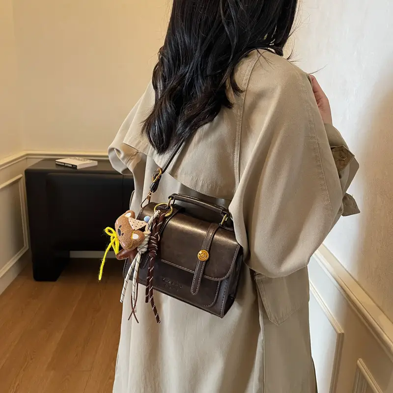 Retro Brown Women's Tassel Shoulder Bag Leather