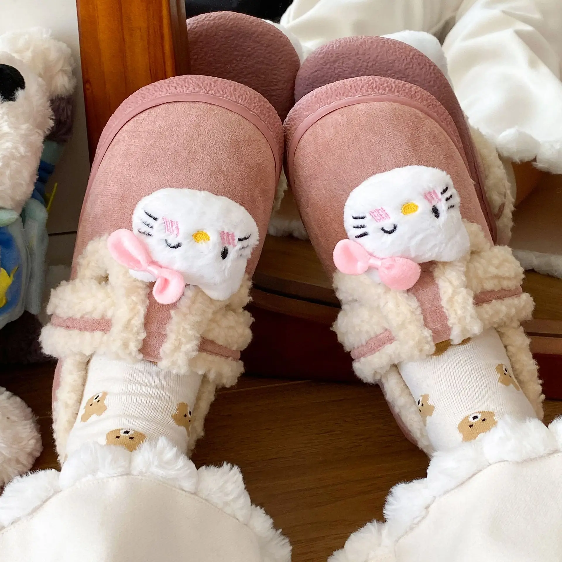 Winter Cute Fleece Lined Women's Slippers - Image 3
