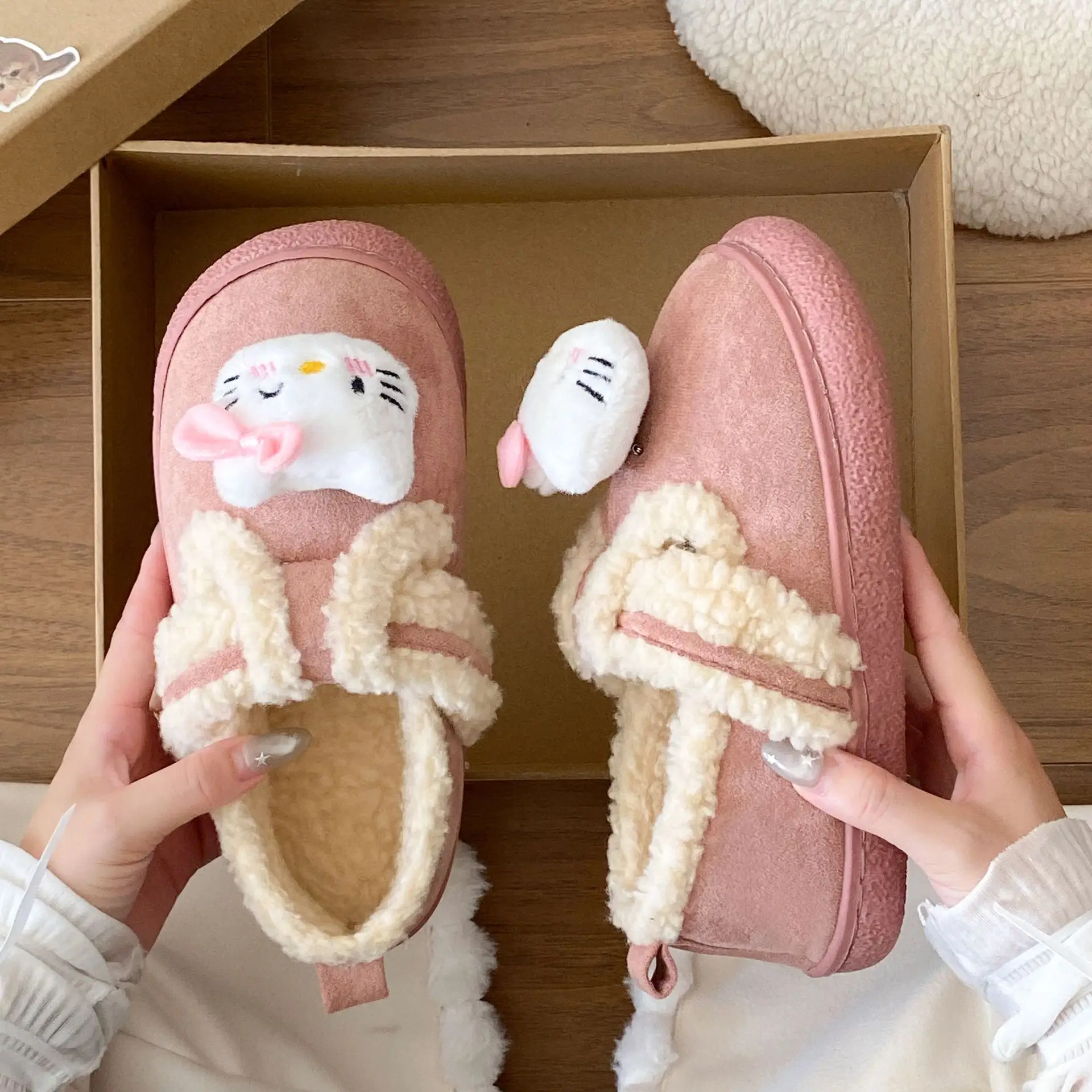 Winter Cute Fleece Lined Women's Slippers - Image 4