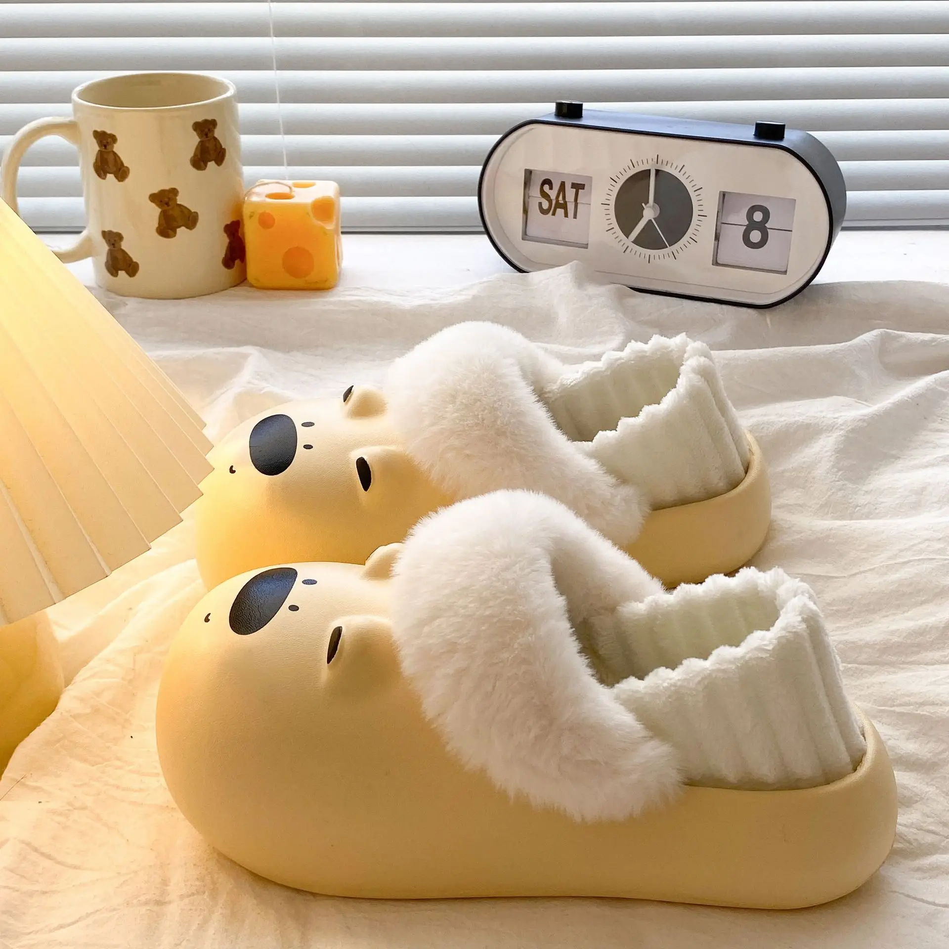 Winter Cat Design Soft Slippers for Women - Image 12