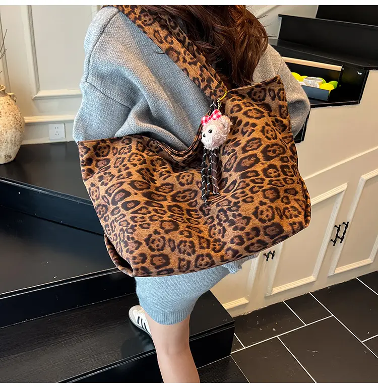 Leopard Print Shoulder Bag for Women 2025 Autumn — feature 15