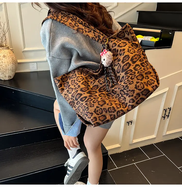 Leopard Print Shoulder Bag for Women 2025 Autumn — feature 16
