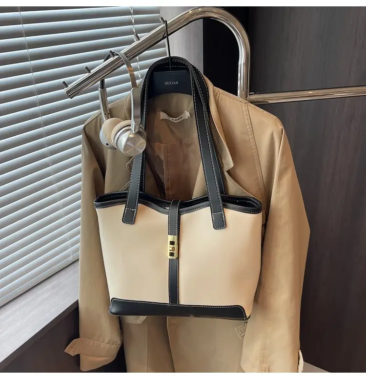 Women's Large Capacity Textured Shoulder Bag Beige 2025 — feature 19