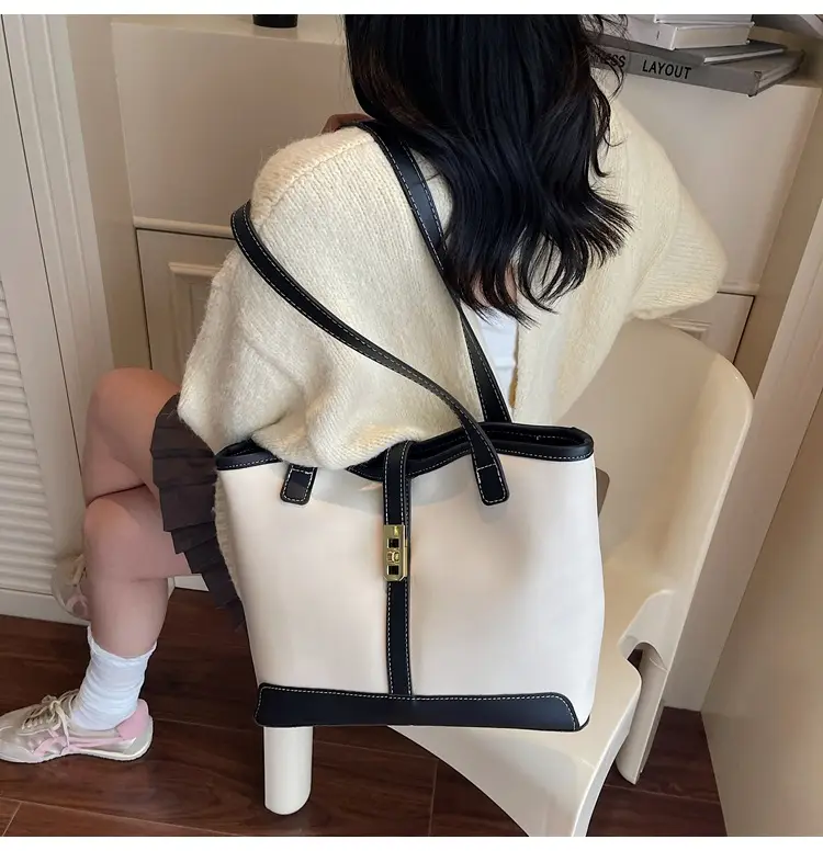 Women's Large Capacity Textured Shoulder Bag Beige 2025 — feature 21