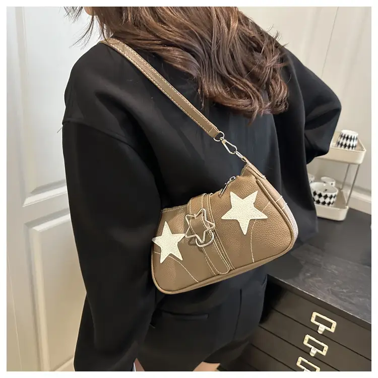 Korean Retro Star Crossbody Bag 2025 Autumn — feature 12