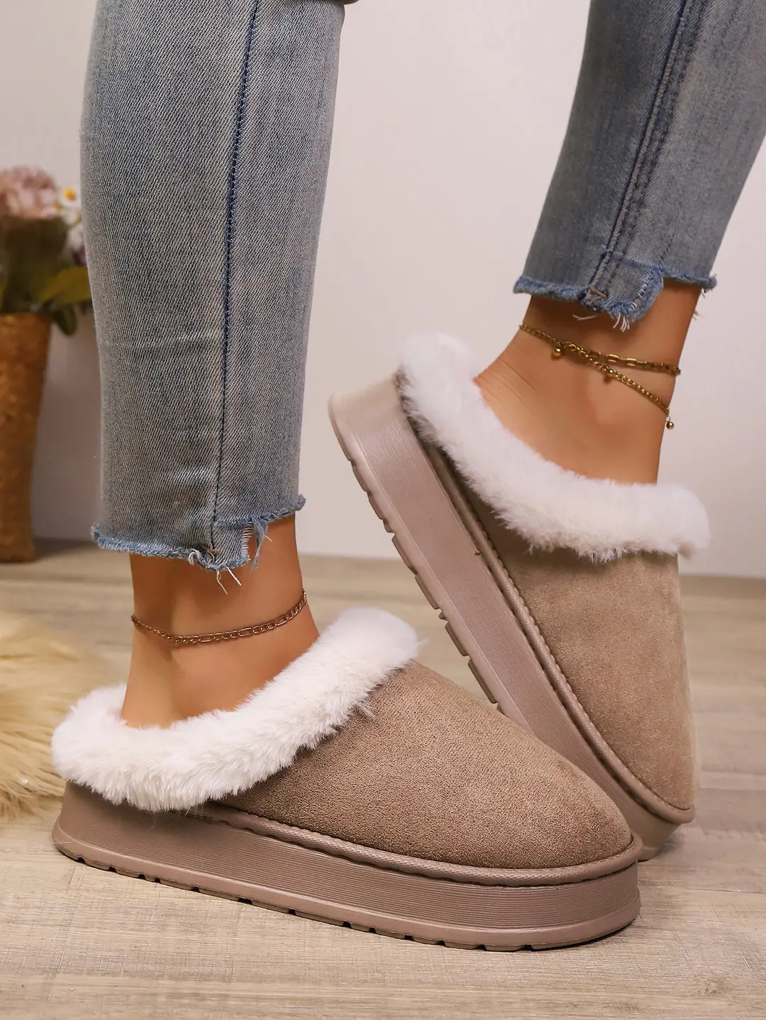 Cotton Slippers for Men in Autumn and Winter Thick-Soled Non-Slip Couples Indoor Home Household Soft-Soled Warm Slippers for Women in Winter — feature 4