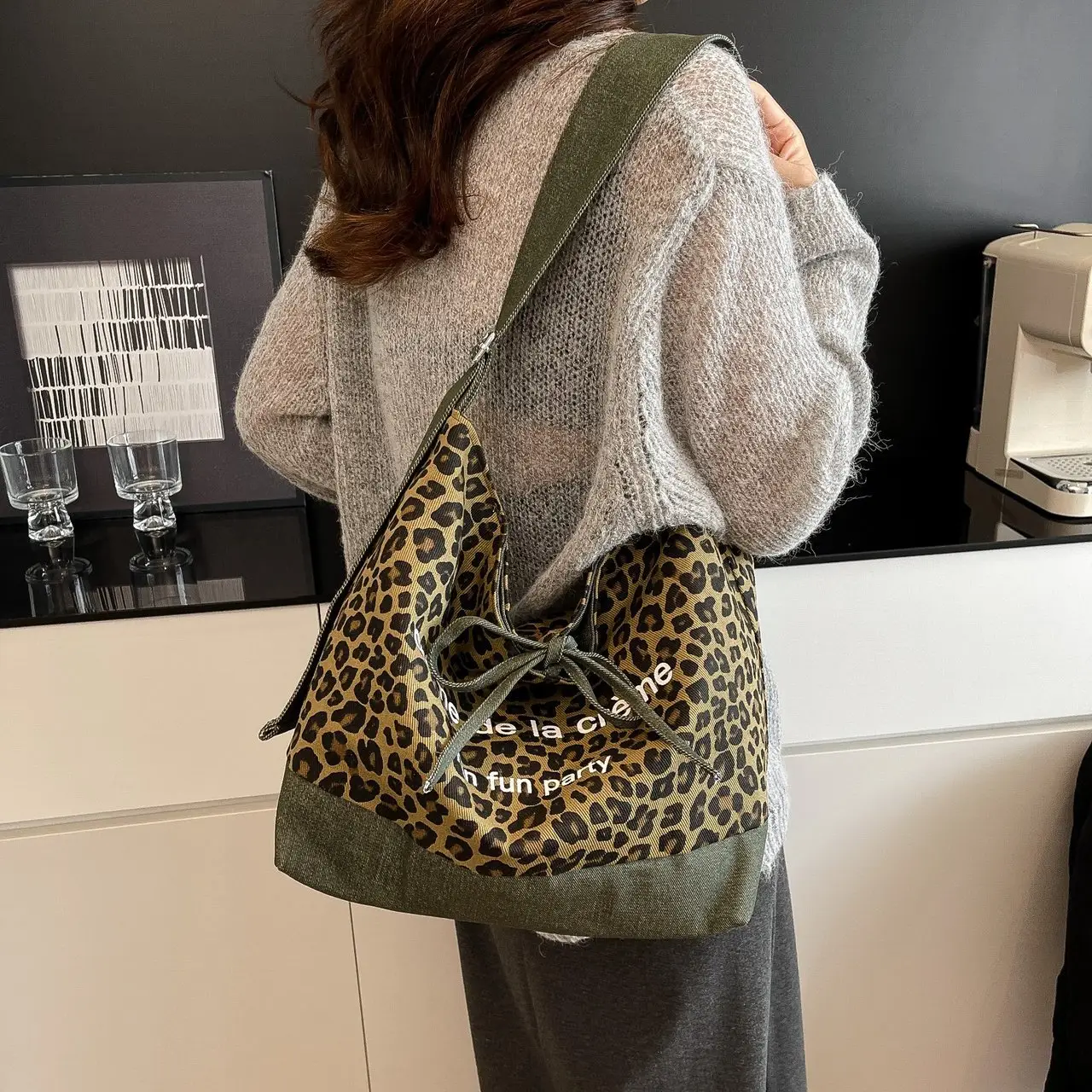 Retro Leopard Print Denim Tote Bag Double Sided Large Capacity - Image 5