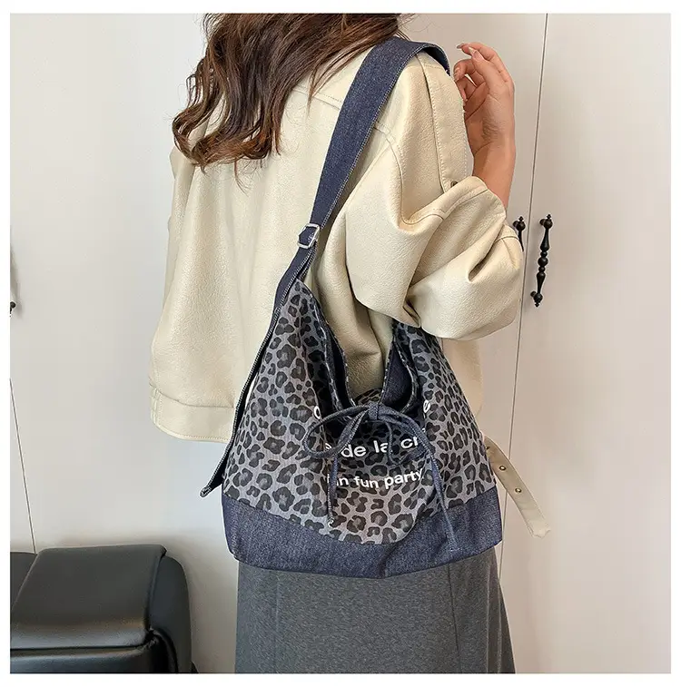 Retro Leopard Print Denim Tote Bag Double Sided Large Capacity — feature 10