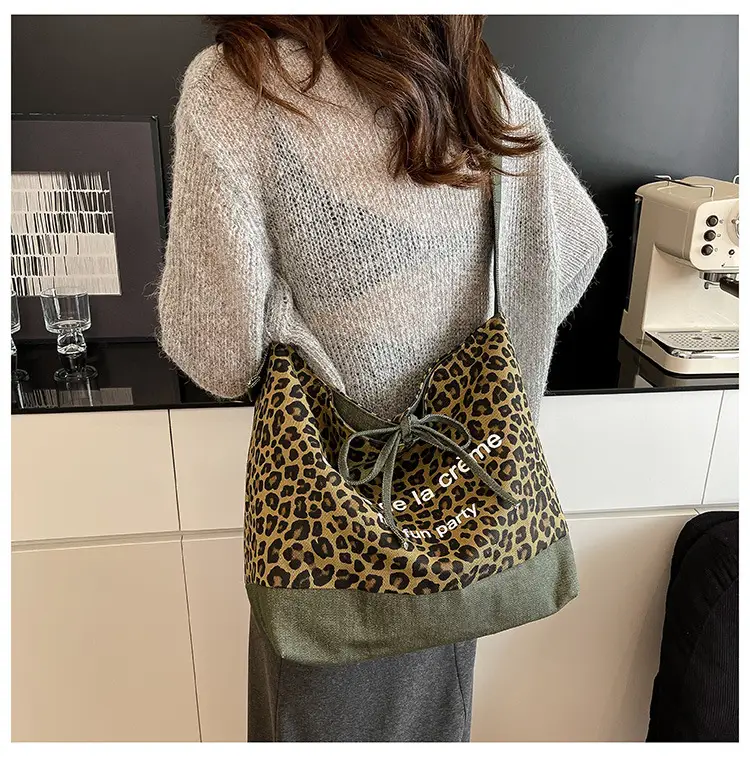 Retro Leopard Print Denim Tote Bag Double Sided Large Capacity — feature 16