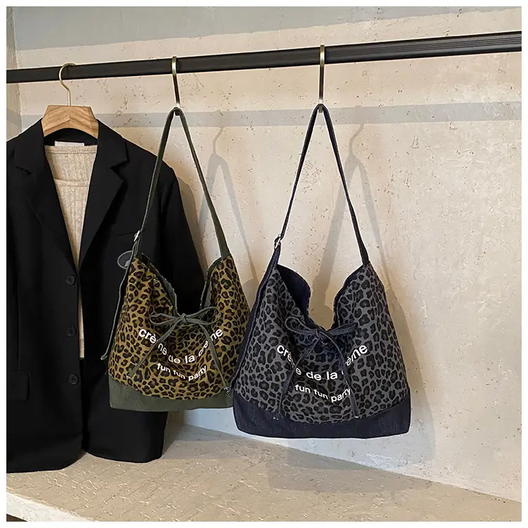 Retro Leopard Print Denim Tote Bag Double Sided Large Capacity — feature 10