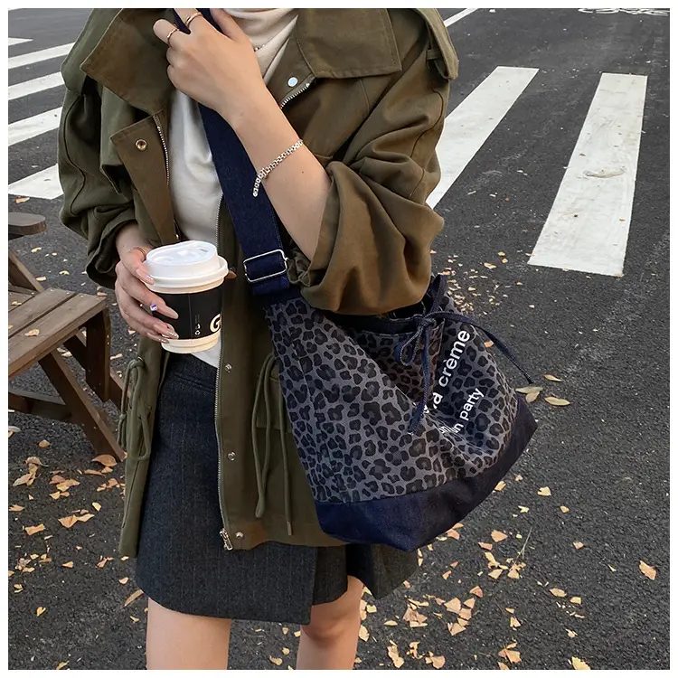 Retro Leopard Print Denim Tote Bag Double Sided Large Capacity — feature 18