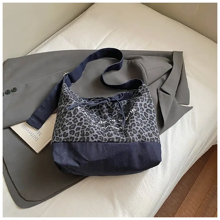Retro Leopard Print Denim Tote Bag Double Sided Large Capacity — feature 20