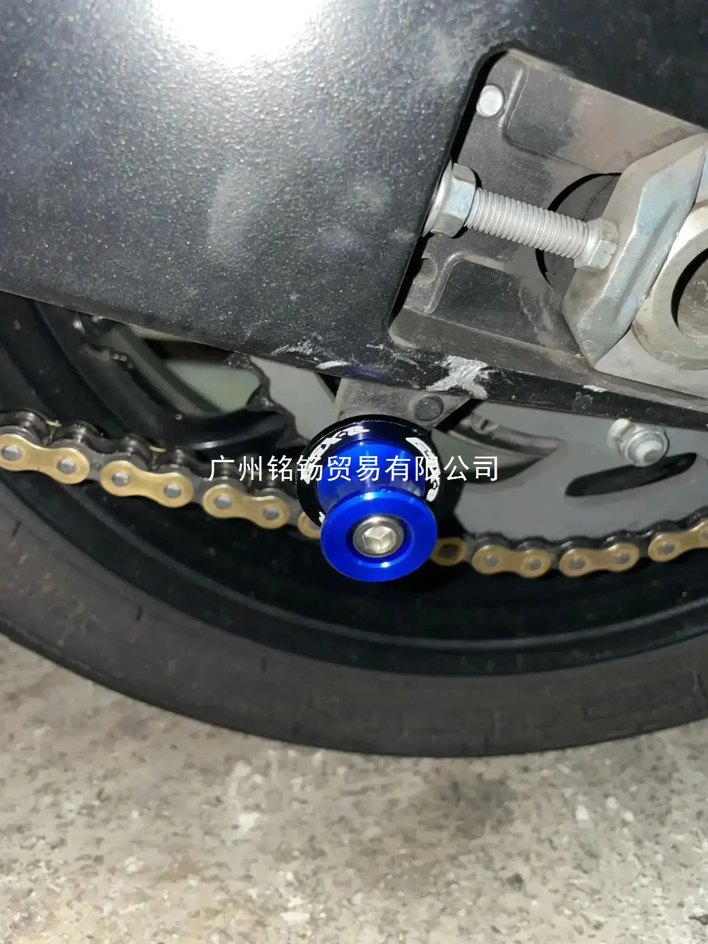 Suzuki Gsxr 750 Starting Nails Orange Black — feature 2