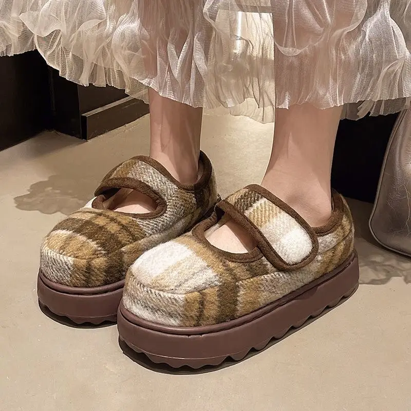 Retro Plaid Velcro Mary Jane Shoes for Women - Image 5