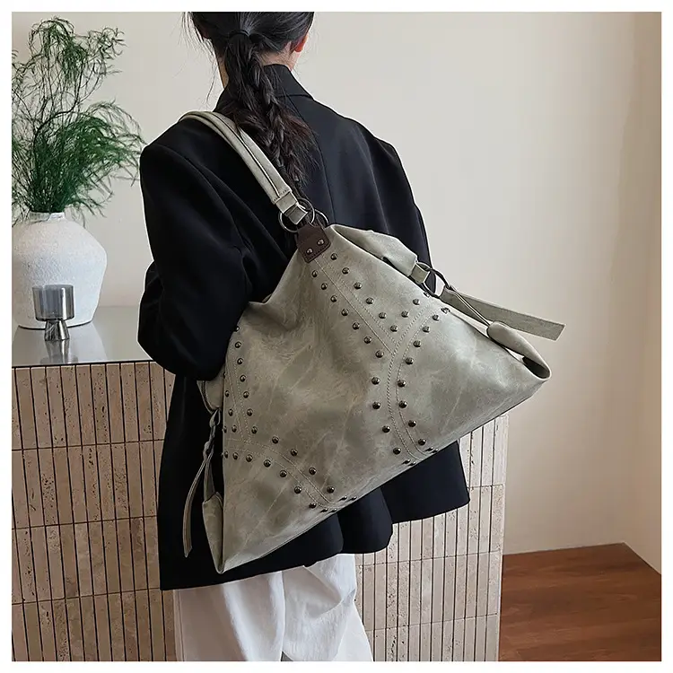 2025 Women's Rivet Shoulder Bag Large Capacity Brown — feature 22