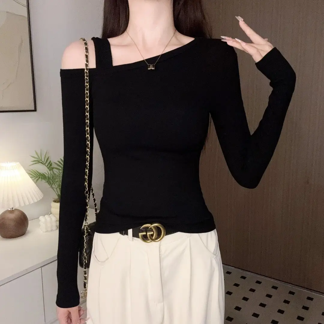 Off-Shoulder Slim-Fit Long-Sleeve T-Shirt for Women, Early Autumn Design with a Unique and Stylish Slanted Shoulder Top