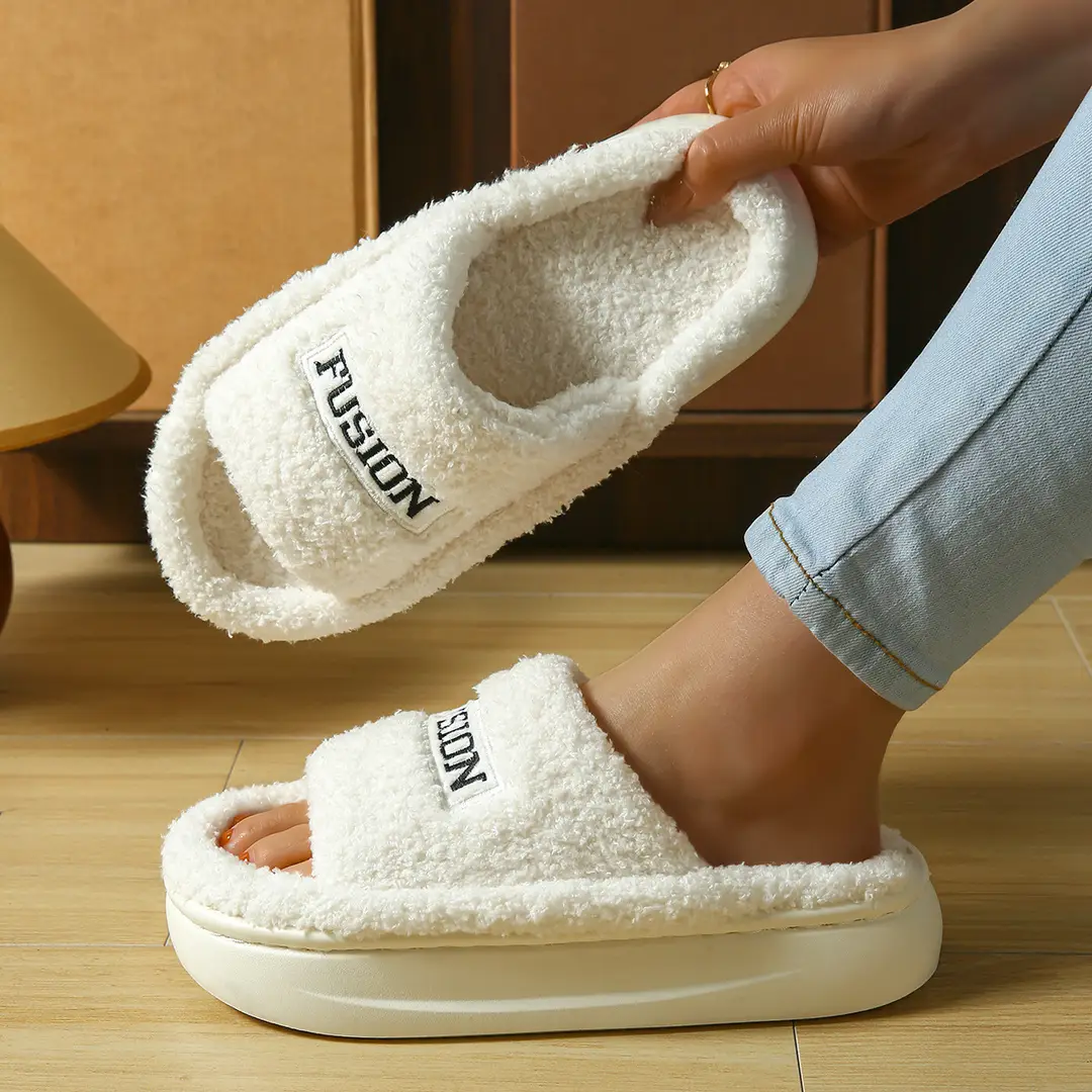 2025 New Cute Furry Slippers for Women in Autumn and Winter Home Indoor Warm Anti-Slip Eva Deodorant Cotton Shoes for Outer Wear — feature 3