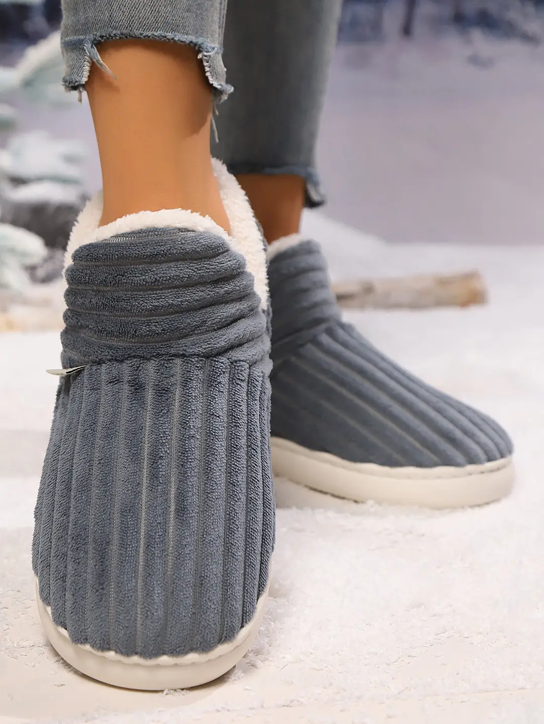 Cotton Slippers for Women in Winter 2025 New Style with Heel and Warm Home Cotton Shoes for Indoor Household Furry Cotton Shoes for Men in Autumn and Winter — feature 3