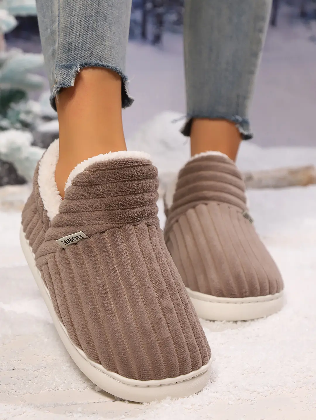 Cotton Slippers for Women in Winter 2025 New Style with Heel and Warm Home Cotton Shoes for Indoor Household Furry Cotton Shoes for Men in Autumn and Winter — feature 5
