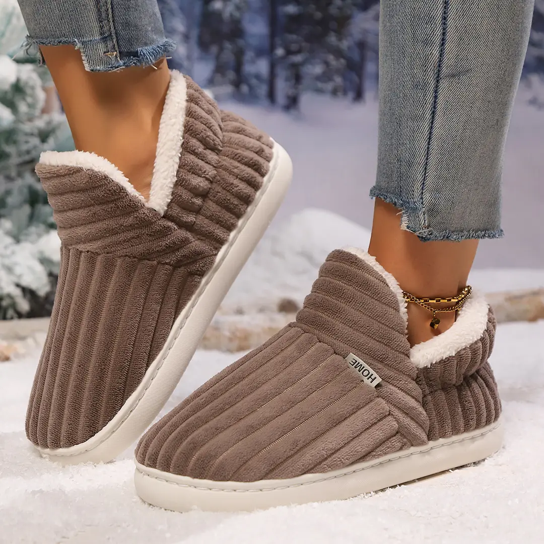 Cotton Slippers for Women in Winter 2025 New Style with Heel and Warm Home Cotton Shoes for Indoor Household Furry Cotton Shoes for Men in Autumn and Winter - Image 4
