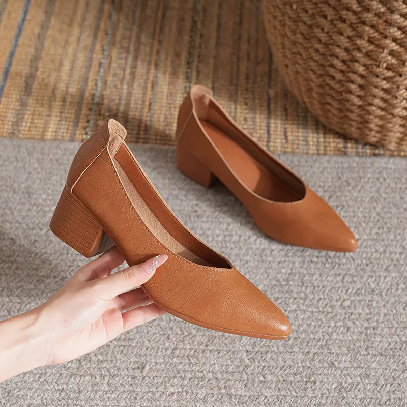 Soft Leather 3.5cm Thick Heel Mid-Heel Single Shoes for Women, New Style That Doesn'T Tire the Feet, Suitable for Professional Work, Granny Shoes, Popular Small Heel Women's Shoes - Image 10