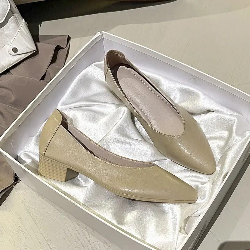 Soft Leather 3.5cm Thick Heel Mid-Heel Single Shoes for Women, New Style That Doesn'T Tire the Feet, Suitable for Professional Work, Granny Shoes, Popular Small Heel Women's Shoes - Image 2